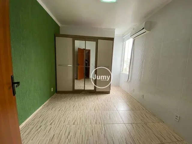 Imagem 12: Apto Semi-Mobiliado / Condominio Baixo