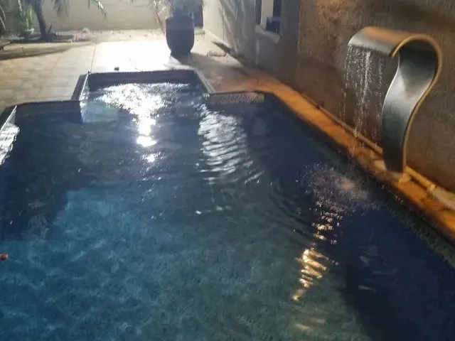 Imagem: Quarto em Residência Próxima Av Jk Piscina