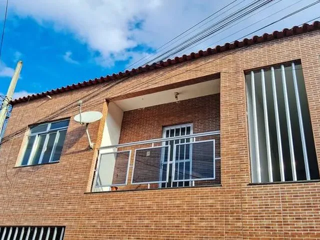 Imagem 1: Alugo Casa Tipo Apartamento (2 Quartos), em Condomínio - Estrada do Magarça - Guaratiba