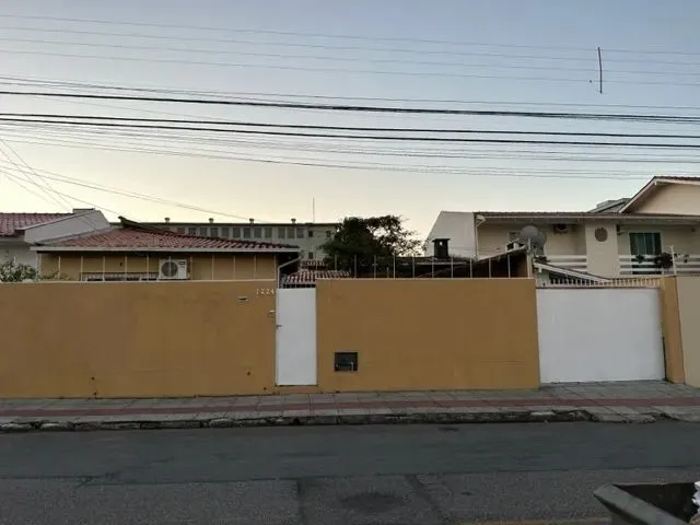 Imagem: Casa Térrea Mais Antiga, Semi Mobiliada
