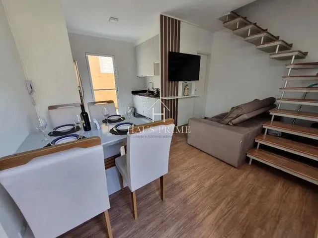 Imagem: A casa possui 2 Dormitórios, 1 Banheiro, 2 Vagas na