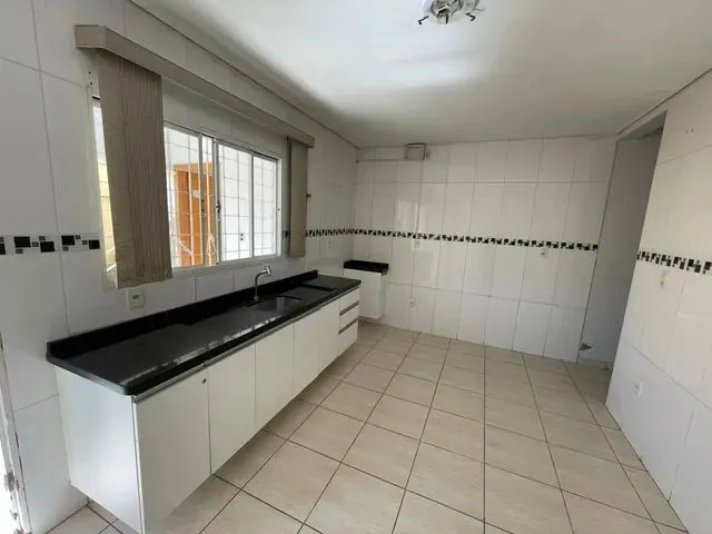 Imagem: Casa para Aluguel, 3 Quartos, 1 Suíte