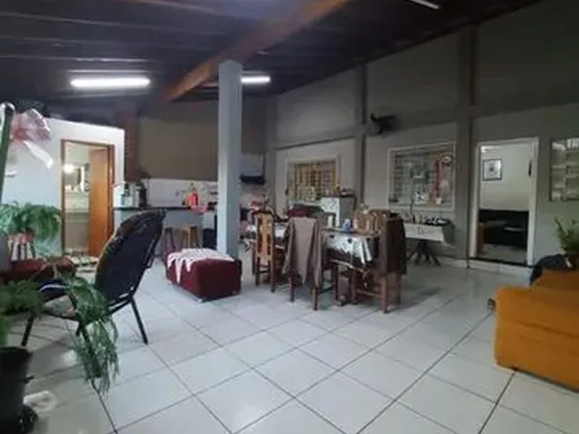Imagem 2: Casa com 2 Quartos - Bairro Califórnia em Londrina