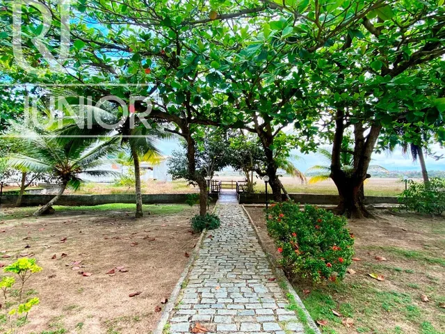 Imagem 7: Casa duplex em condomínio frente mar