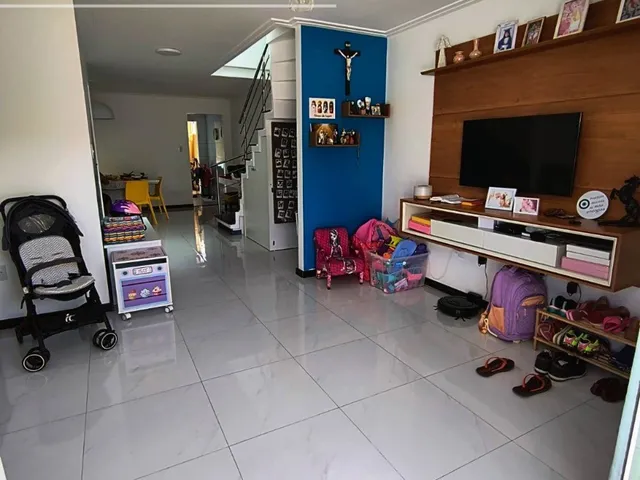 Imagem 16: Bem localizada com 3 suítes, piscina privativa e energia solar