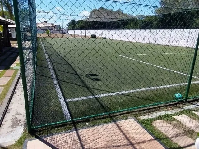 Imagem 4: Bem localizada com 3 suítes, piscina privativa e energia solar