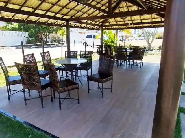 Imagem 9: Bem localizada com 3 suítes, piscina privativa e energia solar