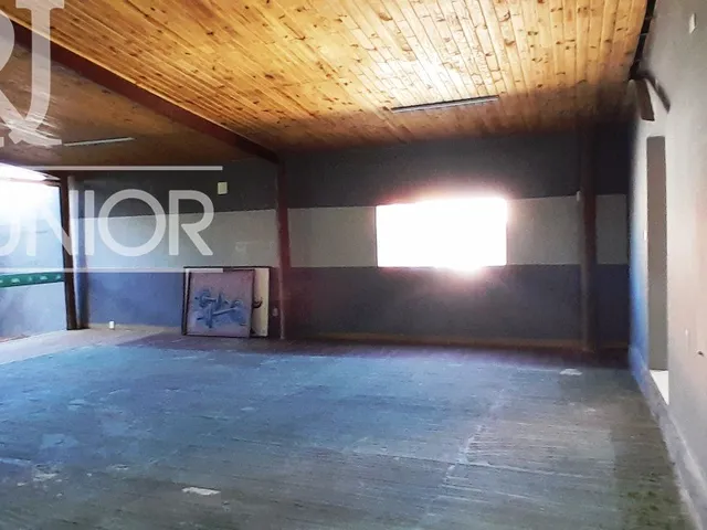 Imagem 7: Casa comercial, na Av. Praia de Itapoan, com 657 m² de terreno