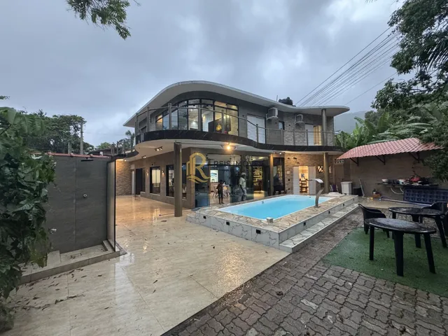 Imagem: Casa a Poucos Passos do Mar na Praia das