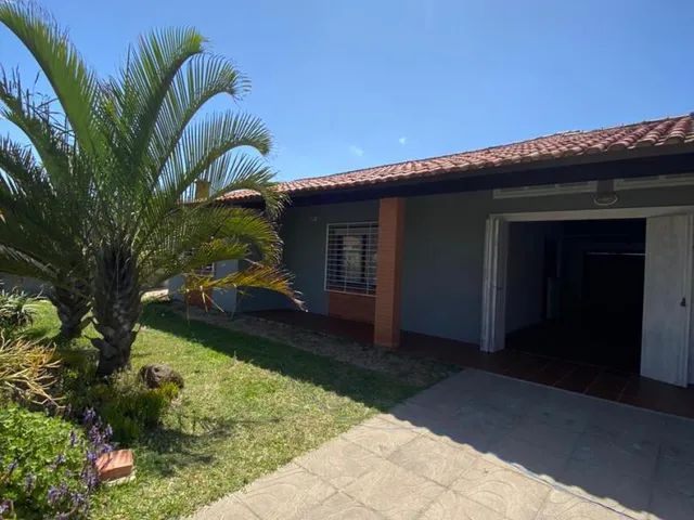 Imagem 3: Casa à venda em Nova Tramandaí – Mobiliada, com piscina e churrasqueira