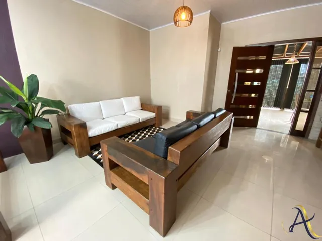 Imagem: Casa à venda em Tramandaí a 300 metros