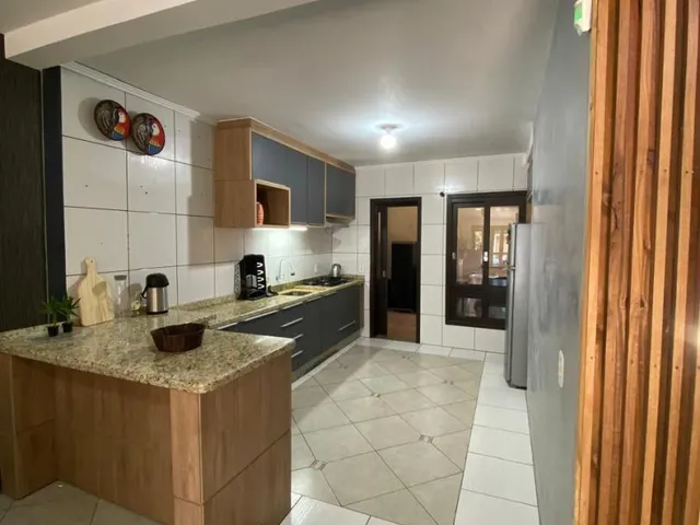 Imagem 7: Casa ampla com 2 quartos, suíte, piscina e estrutura completa