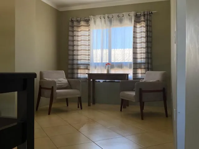 Imagem 9: Casa ampla com 2 quartos, suíte, piscina e estrutura completa