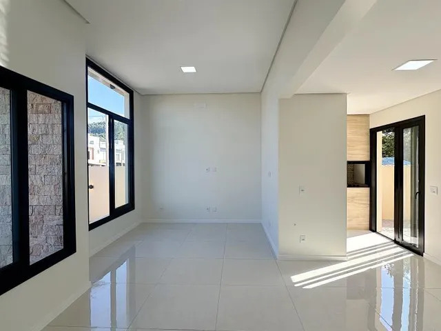 Imagem 2: Casa à venda no bairro Centenário em Sapiranga – 3 dormitórios, suíte e alto