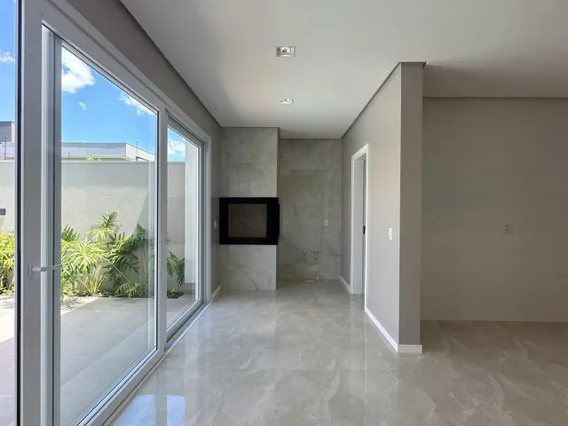 Imagem 8: Casa com 300m² de área de terreno, 2 dormitórios sendo 1 suíte no Centenário em