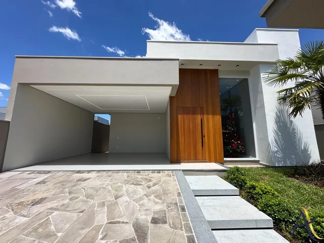 Imagem 3: Casa com 300m² de área de terreno, 2 dormitórios sendo 1 suíte no Centenário em