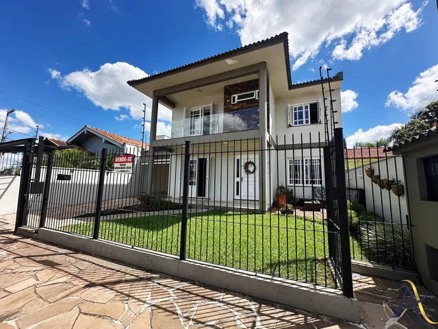 Imagem 4: Casa Completa com Suíte, Piscina, Churrasqueira e Garagem para 3 Carros em excelente