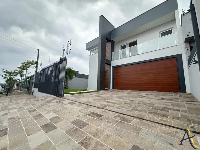 Imagem: Casa Alto Padrão com 03 suítes, amplo