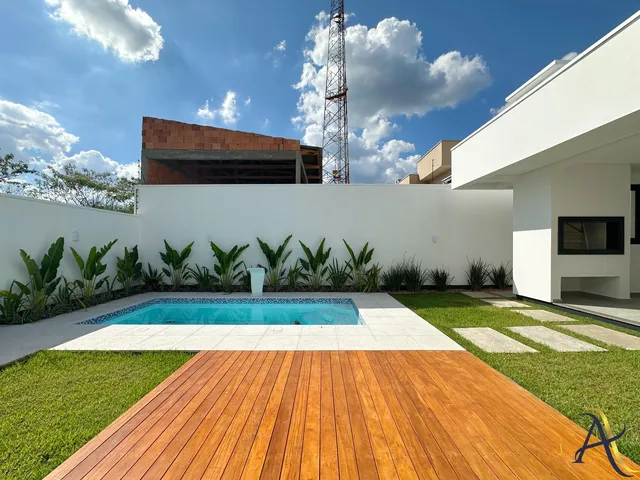 Imagem: Linda casa Recém construída no Lot. Bosque