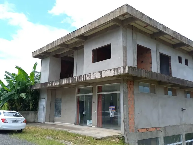 Imagem: Sobrado com 2 salas comerciais e apartamento