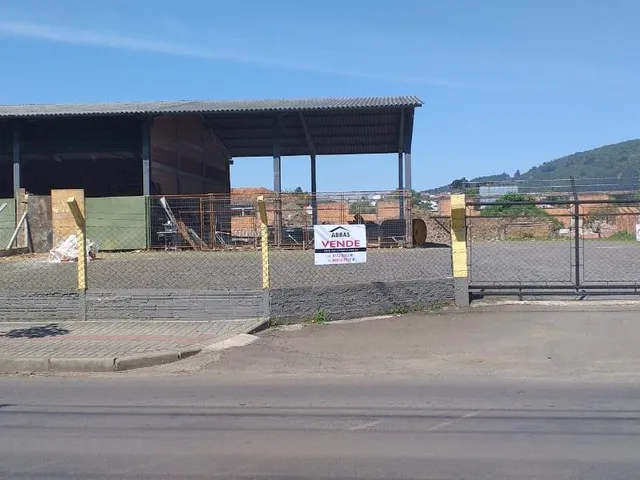 Imagem 1: Lote de 4.542,48m ao lado da UNIGUAÇU Localização estratégica para investimento