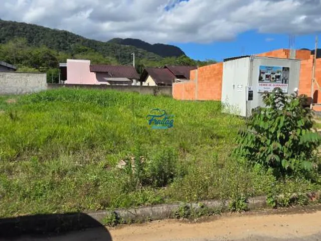Imagem: Terreno com 344m² em Schoreder - Bairro
