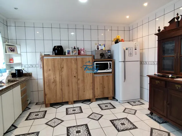 Imagem 4: Casa com 04 quartos sendo 02 suítes em Schroeder no Centro