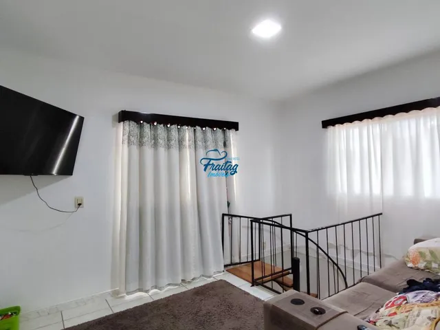 Imagem 8: Casa com 04 quartos sendo 02 suítes em Schroeder no Centro