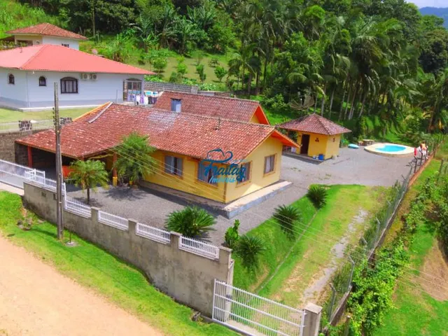 Imagem: Casa com 03 Quartos em Jaraguá do Sul