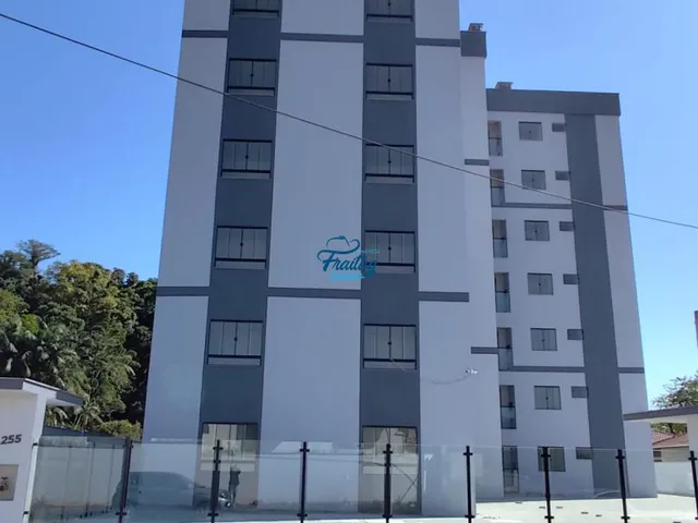 Imagem: Apartamento com 03 Quartos em Schroeder