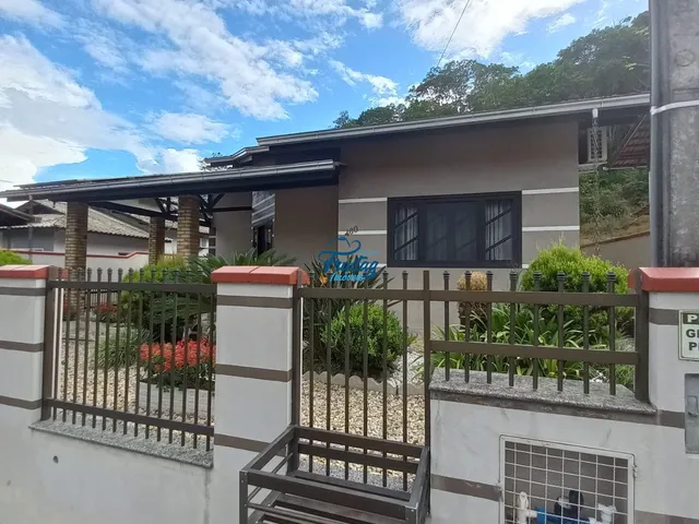 Imagem: Casa com 02 quartos em Schroeder - Bairro
