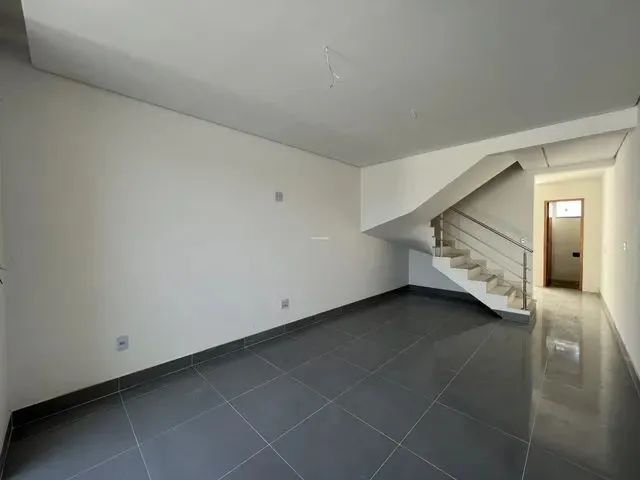 Imagem: Casa Geminada 2 Suítes a Venda no Xangrila
