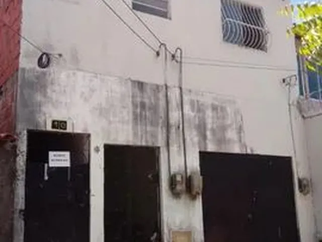 Imagem 1: Imóvel a Venda com 3 Casas