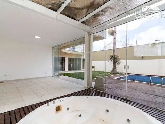 Imagem 3: Casa com 3 Dormitórios À Venda, 362 M² por R$ 2.500.000,00 - Guabirotuba - Curitiba/Pr