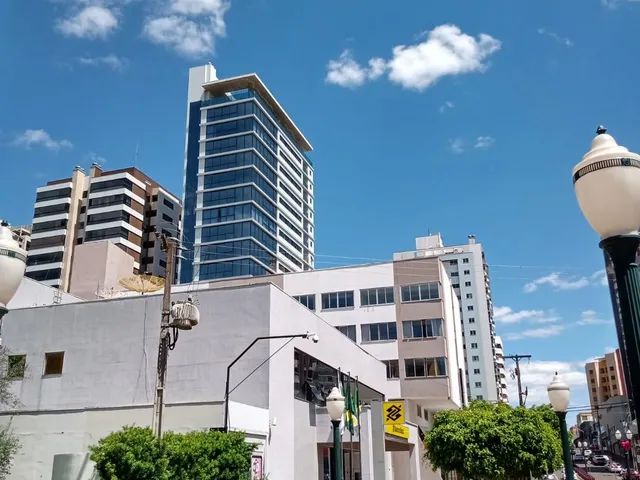Imagem 2: VENDE - APARTAMENTO EDIFÍCIO VILSON AMADORI NO CENTRO DE PATO BRANCO - PR