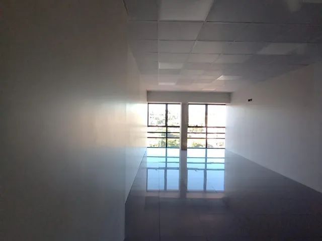 Imagem 4: Vende Salas Comerciais Centro Comercial Genésio de Oliveira