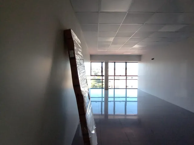 Imagem 7: Vende Salas Comerciais Centro Comercial Genésio de Oliveira