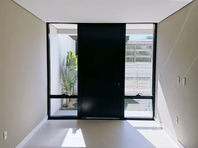 Imagem 4: CASA TRIPLEX COM 03 SUÍTES NO CENTRO DE BALNEÁRIO CAMBORIÚ