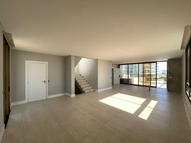 Imagem 8: COBERTURA TRIPLEX COM VISTA PARA O MAR NA PRAIA BRAVA - ITAJAÍ