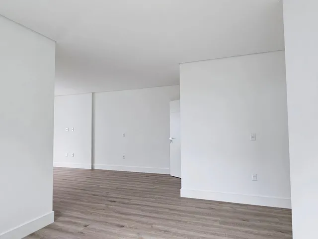 Imagem 10: BRAVA BEACH INTERNACINAL - RESERVA FIGUEIRA - APARTAMENTO 04 SUÍTES NA PRAIA BRAVA EM