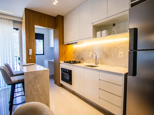 Imagem 1: LAGO MORAINE - APARTAMENTO DECORADO COM 02 SUÍTES EM ITAJAÍ