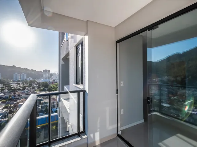 Imagem 2: LAGO MORAINE - APARTAMENTO DECORADO COM 02 SUÍTES EM ITAJAÍ