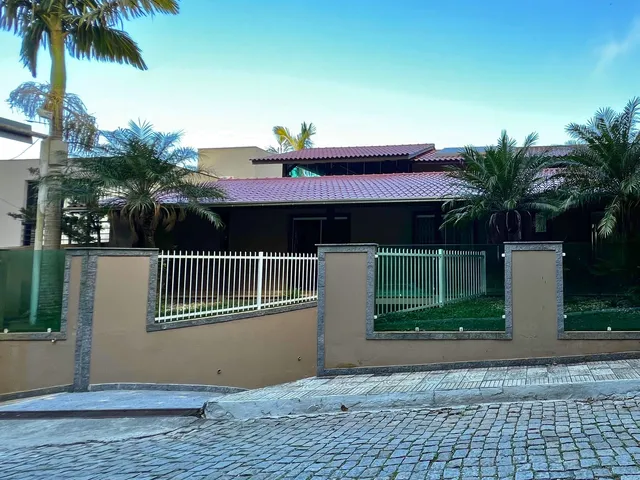Imagem: CASA COM 500 M² CONSTRUÍDOS EM CABEÇUDAS