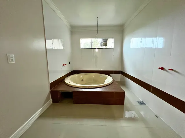Imagem 9: CASA COM 500 M² CONSTRUÍDOS EM CABEÇUDAS - ITAJAÍ