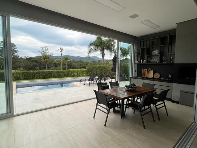 Imagem 12: CONDOMÍNIO RESERVA CAMBORIÚ GOLF CLUB - CASA DECORADA COM 04 SUÍTES EM CAMBORIÚ