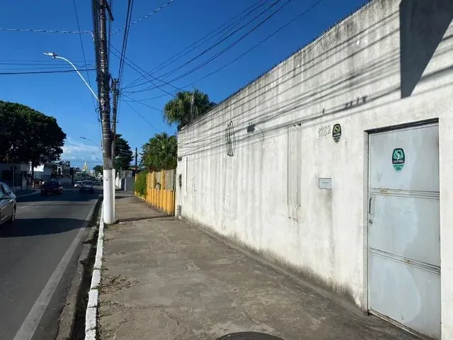 Imagem 4: Casa Oito Quartos Poço