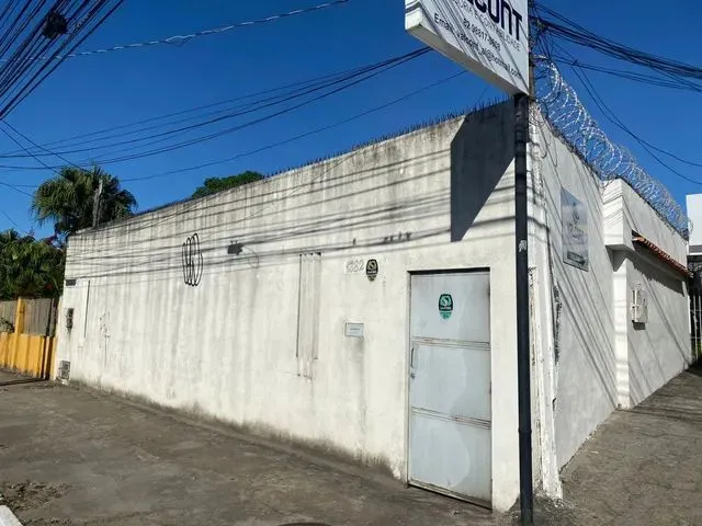 Imagem 2: Casa Oito Quartos Poço
