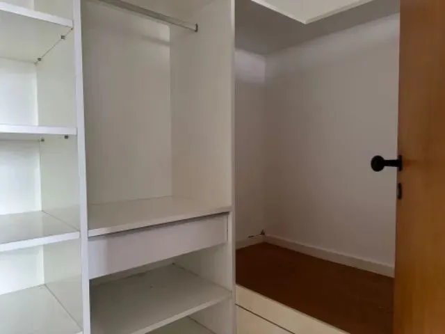 Imagem 3: Alugo Apartamento 4 Quartos (3 Suítes)