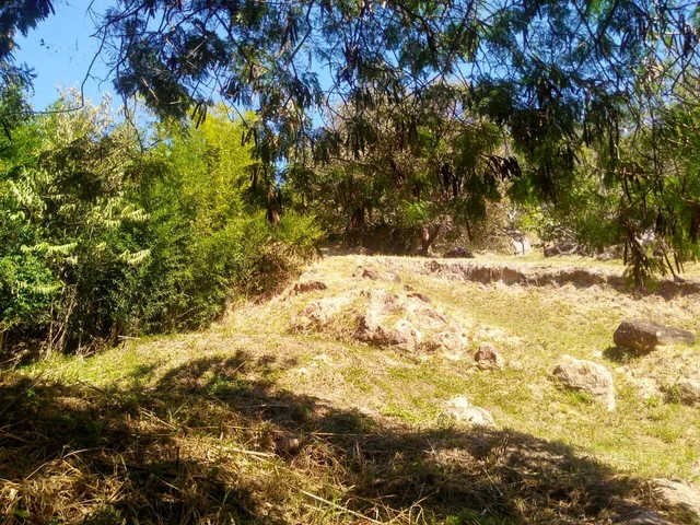 Imagem: O terreno possui 1.208m² de Área e está localizado em
