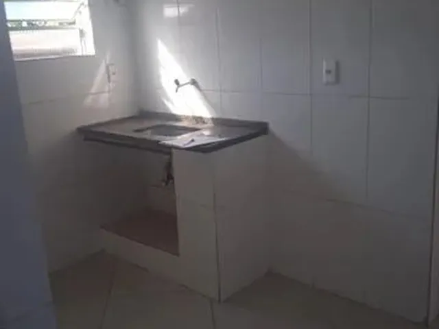 Imagem 8: Casa para Aluguel Possui Cerca 60 Metros Quadrados com 2 Quartos em Gramacho - Duque de Ca